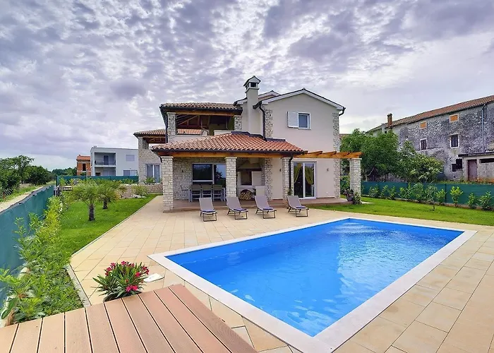 Sunset Feriehus Bužinija